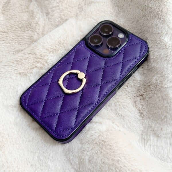 Funda morada anillo iPhone